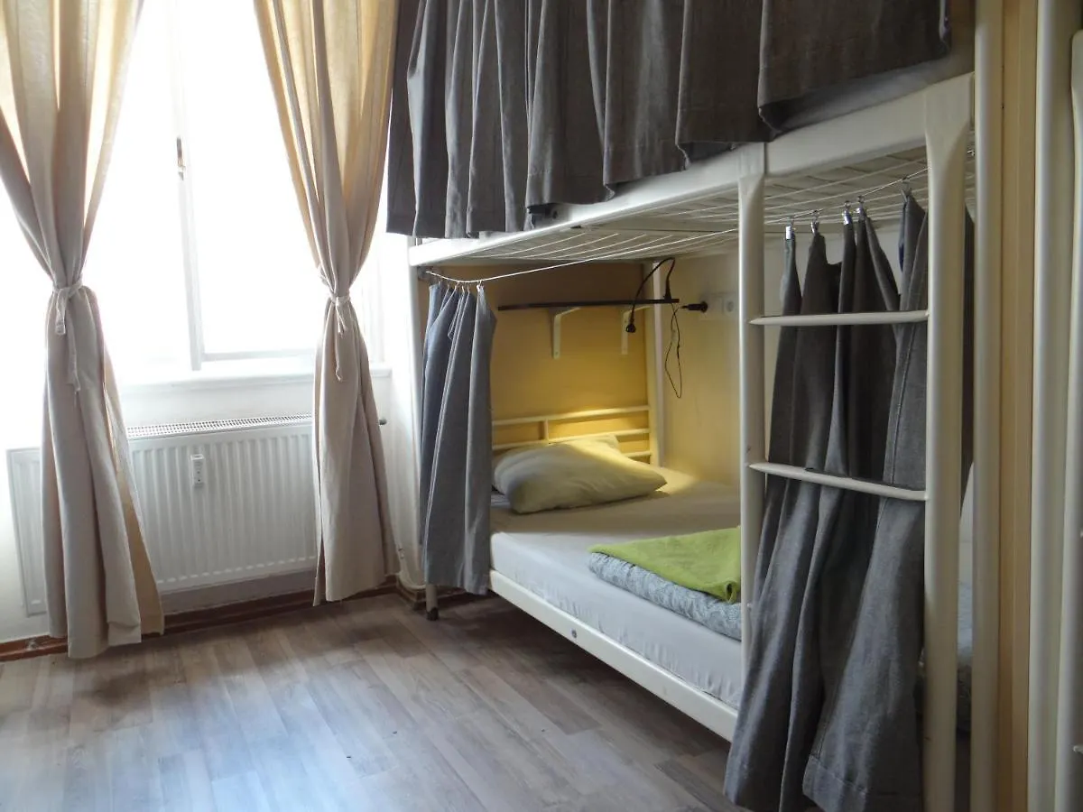Sokolska Youth Hostel Prague