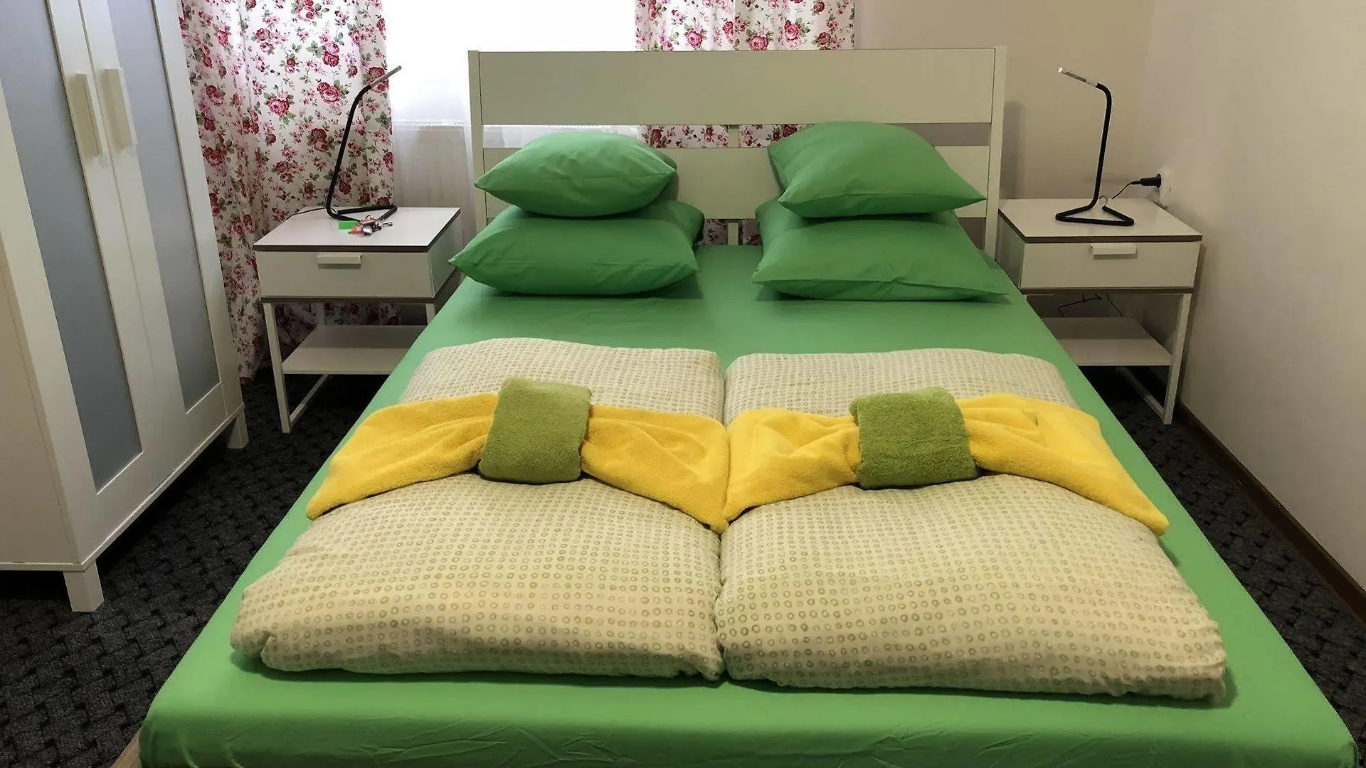 Sokolska Youth Hostel Prague