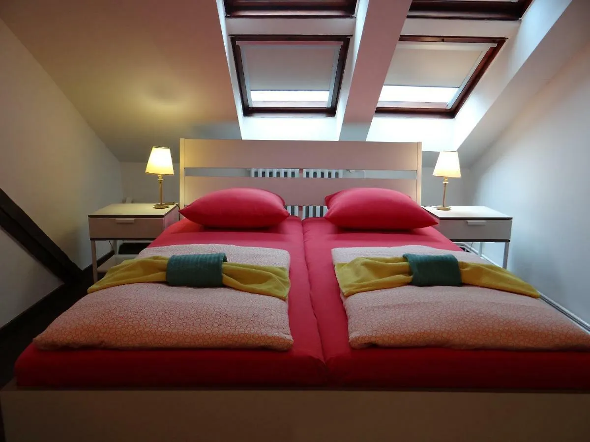 Sokolska Youth Hostel Прага